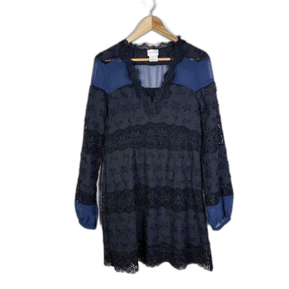 Foxiedox Anthropologie Black Lace V-Neck Long Sleeve Dress Size 8 Romantic